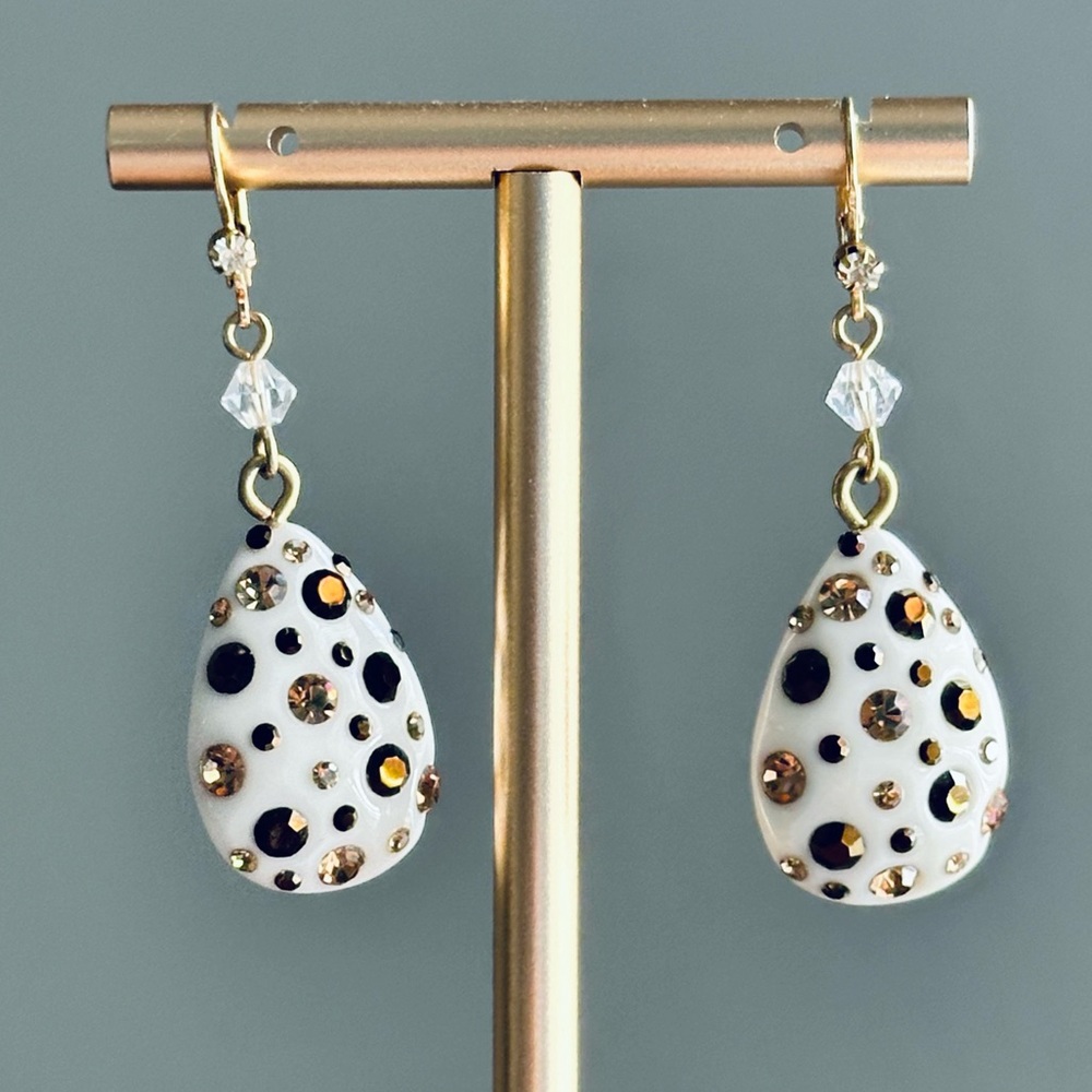 Betsey Johnson Rare Lucite and Bling Drop Earrings - Picture 7 of 8